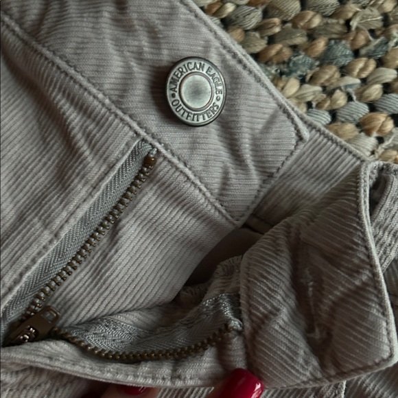 AEO stretch, gray curdoroy short - Picture 5 of 9